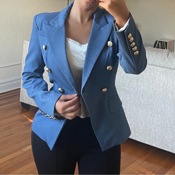 Beautiful blue chic blazer😍 - Picture 2 of 11